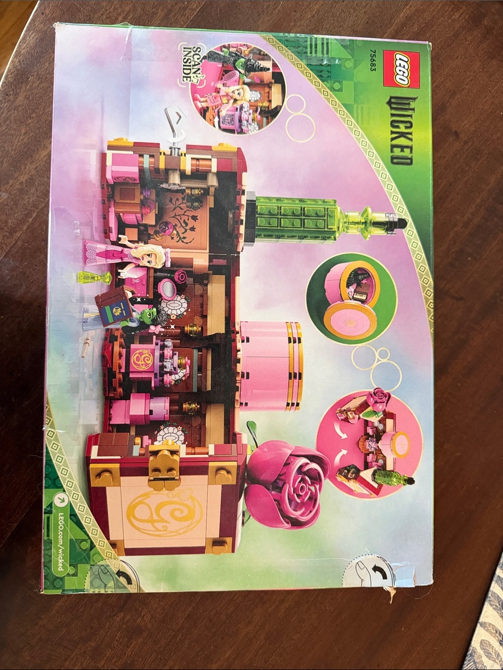 LEGO Wicked Playset in Pink, Green and Gold Accents